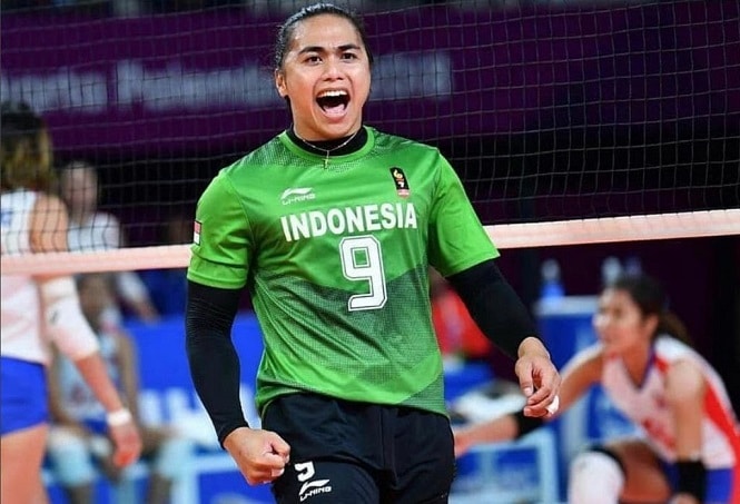 Sau nhiều năm ᴏᴀɴʜ ᴛạᴄ giải nữ, VĐV bóng chuyền Indonesia được xác nhận là nam khi đã giải nghệ
