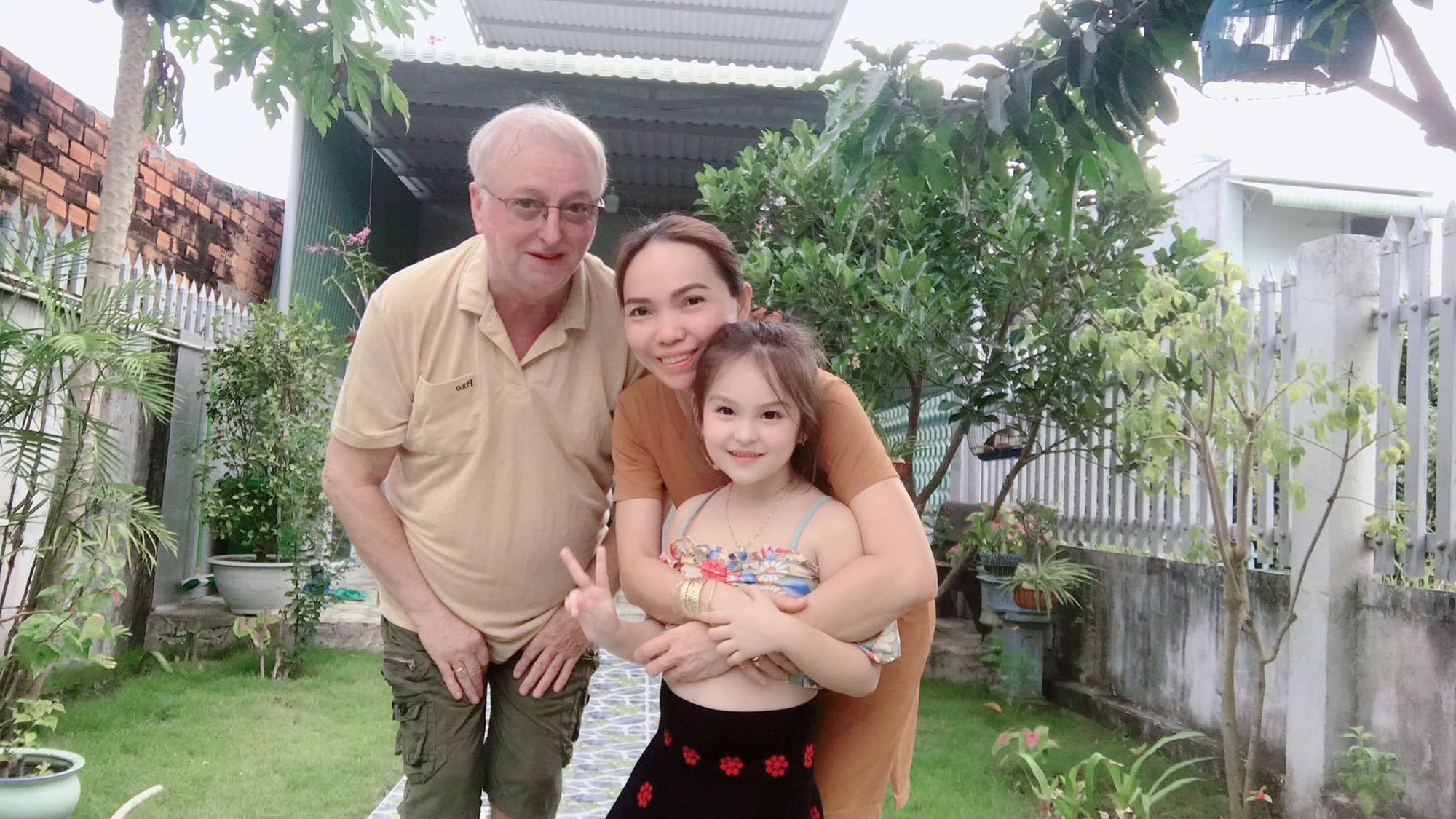 Cô gái Việt lấy daddy già hơn 26 tuổi, từ cuộc gặp vu vơ ở resort mà thành duyên nợ cả đời