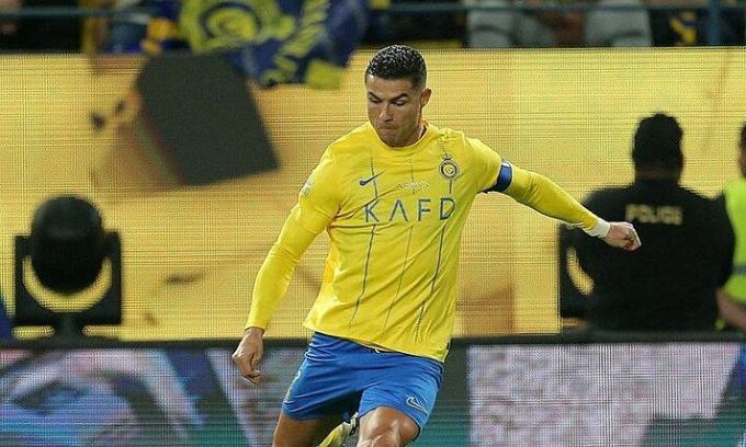 Ronaldo thua trận thứ hai liên tiếp cùng Al Nassr